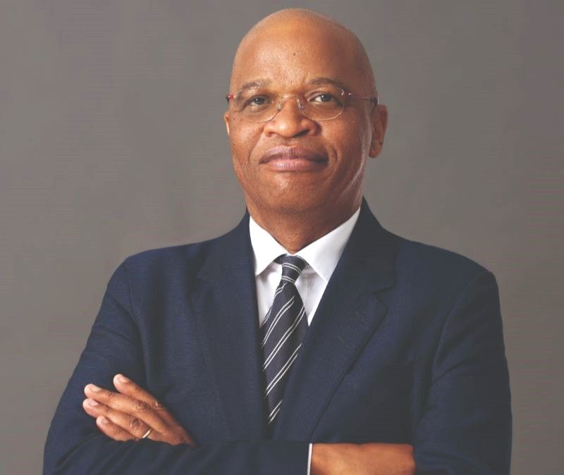 SAA CEO John Lamola to step down